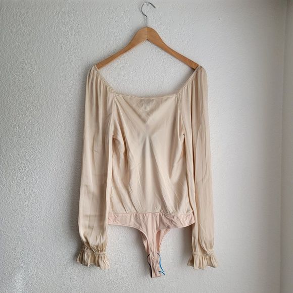 Paige Andreya Bodysuit Satin Ecru Long Sleeve Cowl Neck Snap Bottom Blouse - Picture 2 of 7